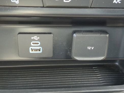 Used 2025 Ford F250 XLT AWD/4WD image 26