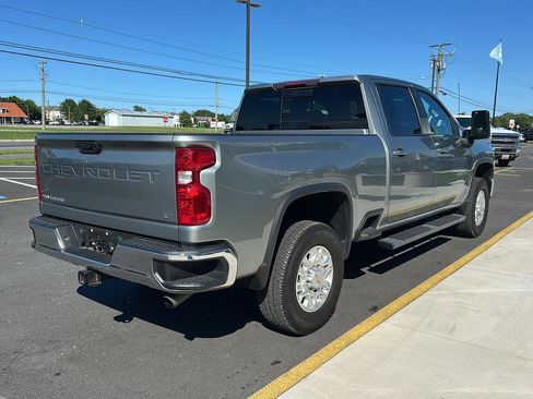 Used 2024 Chevrolet Silverado 2500 LT w/ Convenience Package AWD/4WD image 5