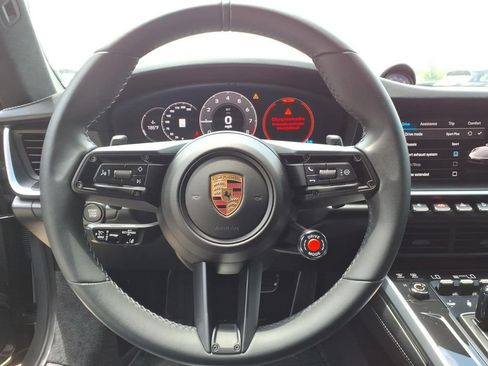 Certified 2025 Porsche 911 Carrera GTS RWD image 22