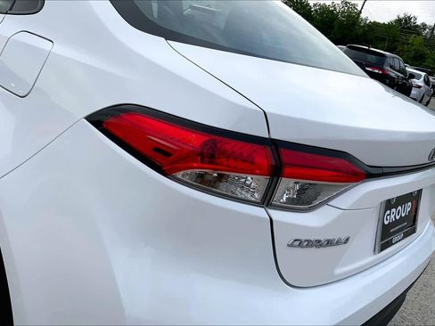 Used 2024 Toyota Corolla LE FWD image 28