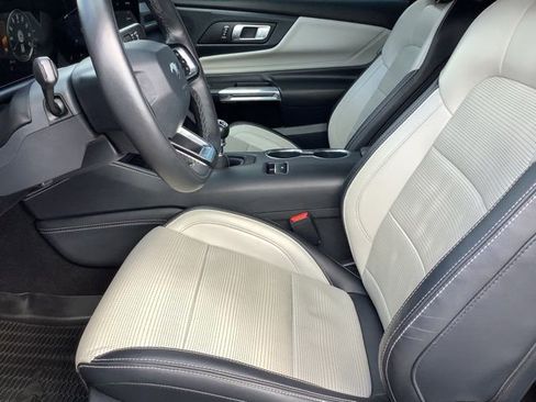 Used 2024 Ford Mustang GT Premium RWD image 17