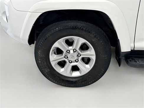 Certified 2021 Toyota 4Runner SR5 Premium image 25
