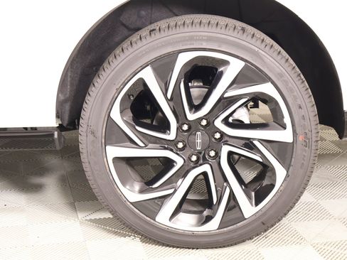 New 2026 Lincoln Navigator Black Label AWD/4WD image 21