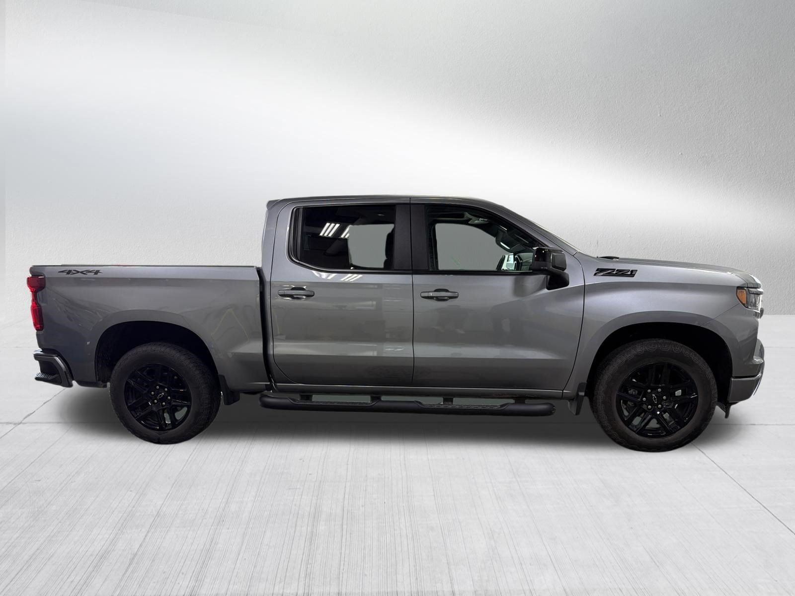 Used 2025 Chevrolet Silverado 1500 RST w/ Dark Appearance Package AWD/4WD image 8