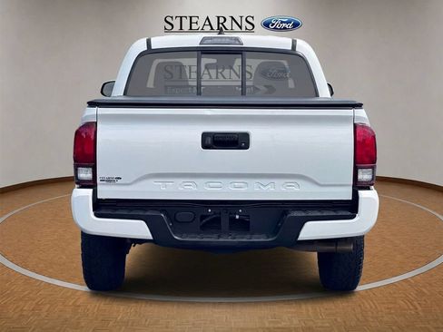Used 2020 Toyota Tacoma SR w/ SR Convenience Package RWD image 4