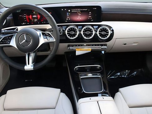 New 2026 Mercedes-Benz CLA 250 image 28