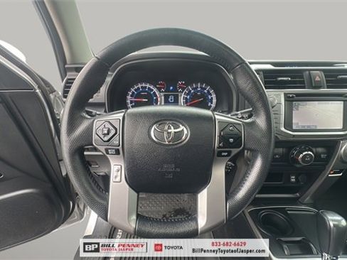 Used 2019 Toyota 4Runner SR5 Premium image 17