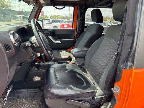 Used 2012 Jeep Wrangler Sahara w/ Trailer Tow Group AWD/4WD image 12