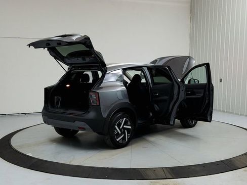 New 2026 Nissan Kicks SV w/ SV Premium Package image 15