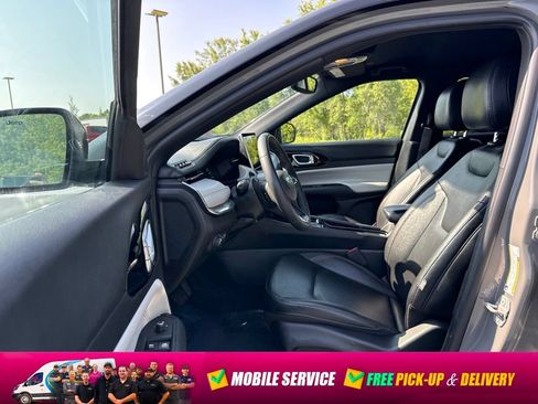 Used 2024 Jeep Compass Limited AWD/4WD image 21