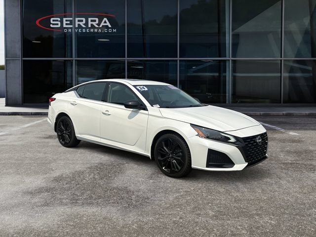 Used 2024 Nissan Altima 2.5 SR AWD/4WD image 7