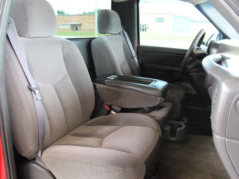 Used 2006 Chevrolet Silverado 1500 LS RWD image 13