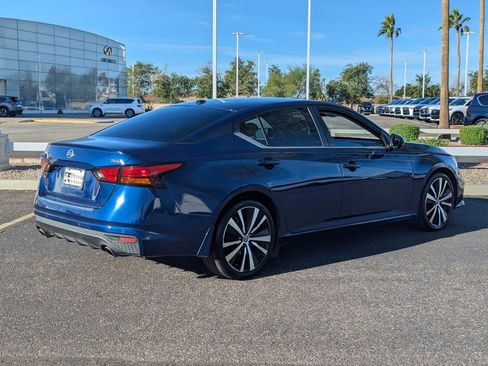 Certified 2022 Nissan Altima 2.5 SR image 9