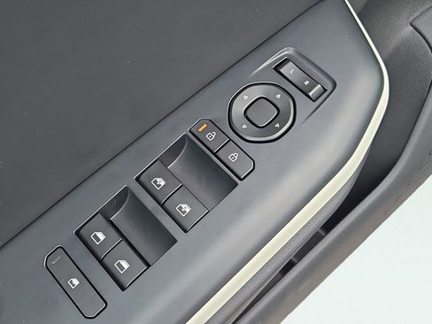 New 2025 Kia K4 GT-Line Turbo image 16