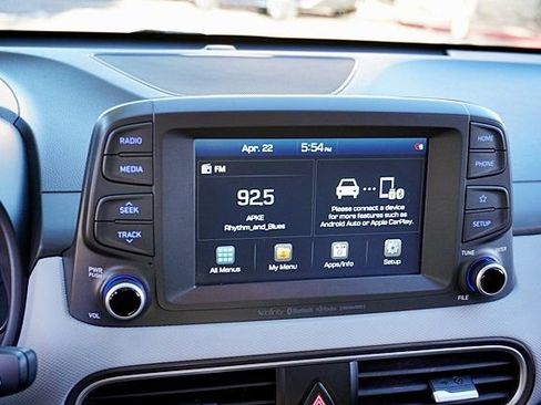 Used 2020 Hyundai Kona SEL Plus FWD image 25