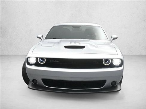 Used 2022 Dodge Challenger R/T Scat Pack w/ Driver Convenience Group RWD image 3