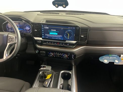 Certified 2025 Chevrolet Silverado 1500 RST AWD/4WD image 20