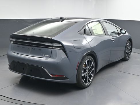 New 2026 Toyota Prius Plug-In Hybrid image 8