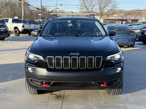 Used 2020 Jeep Cherokee Trailhawk w/ Cold Weather Group image 18