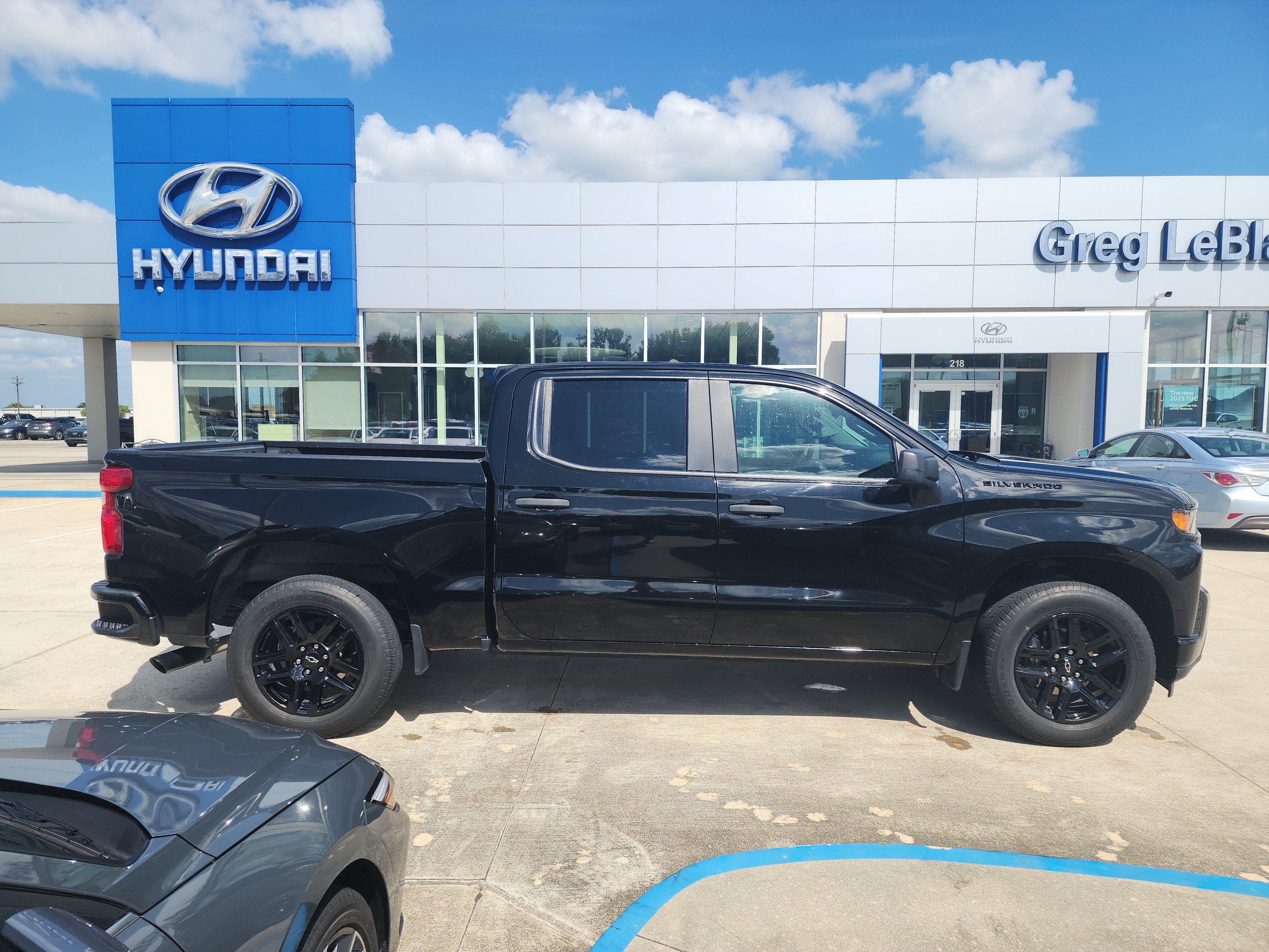 Used 2022 Chevrolet Silverado 1500 Custom w/ Rally Edition RWD image 8