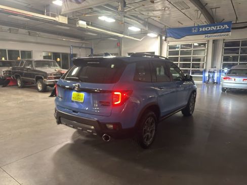 Used 2024 Honda Passport TrailSport image 5