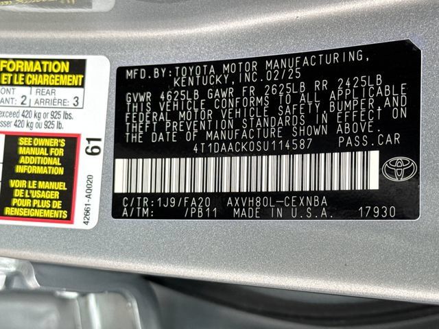Used 2025 Toyota Camry LE FWD image 17