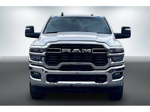 Used 2025 RAM 2500 Big Horn AWD/4WD image 2