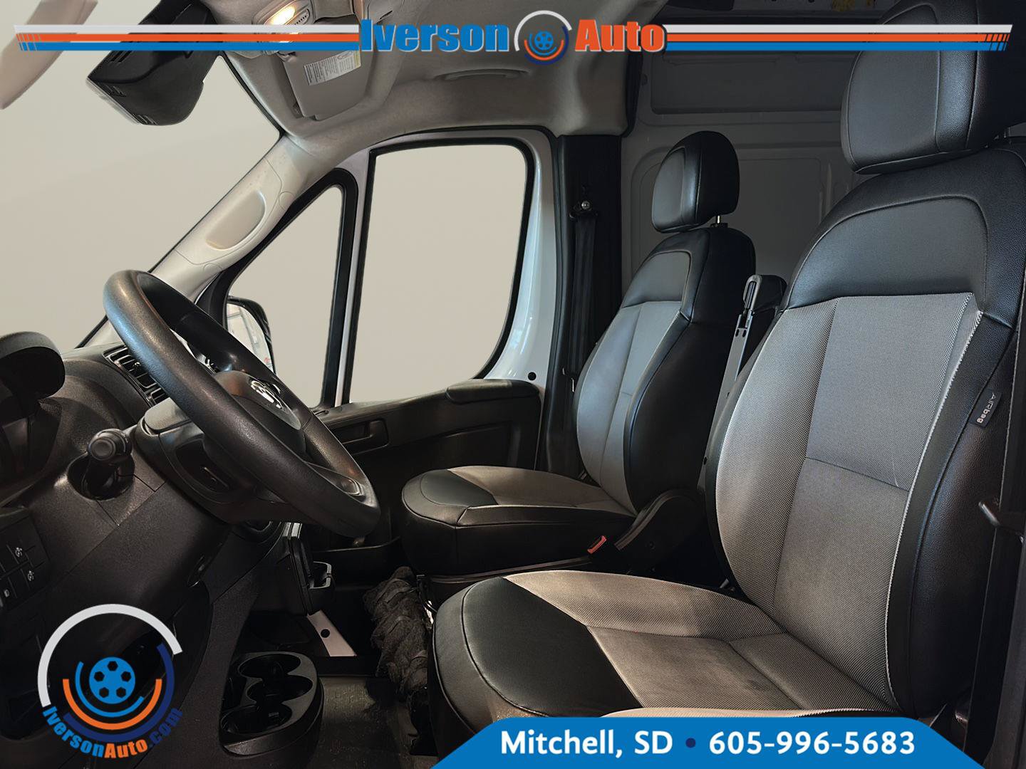 Used 2025 RAM ProMaster 2500 w/ Convenience Group FWD image 15
