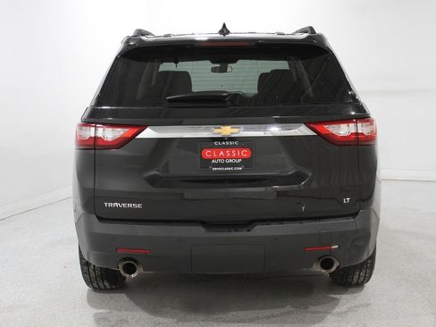 Used 2020 Chevrolet Traverse LT image 20