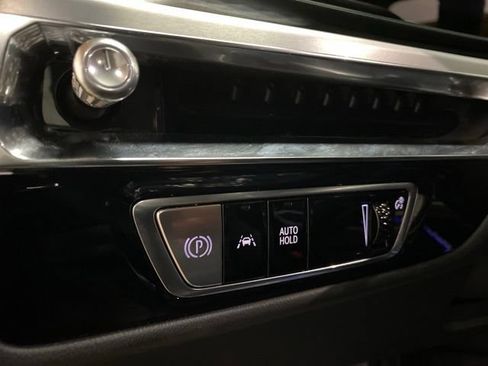 Used 2024 Cadillac Lyriq Sport RWD image 17