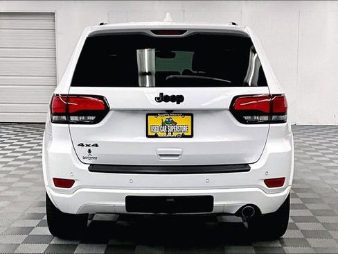 Used 2020 Jeep Grand Cherokee Altitude AWD/4WD image 5