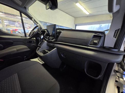 Used 2024 Ford Transit 350 XLT image 27
