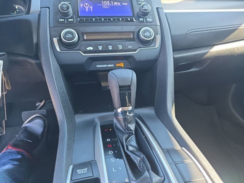 Certified 2021 Honda Civic LX image 18