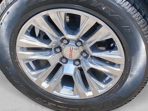 Used 2023 GMC Sierra 1500 Denali w/ Technology Package AWD/4WD image 31