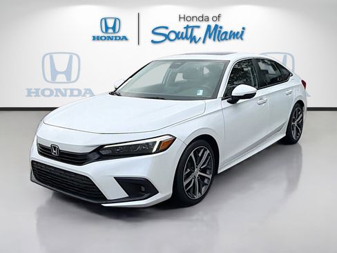 Used 2022 Honda Civic Touring image 3