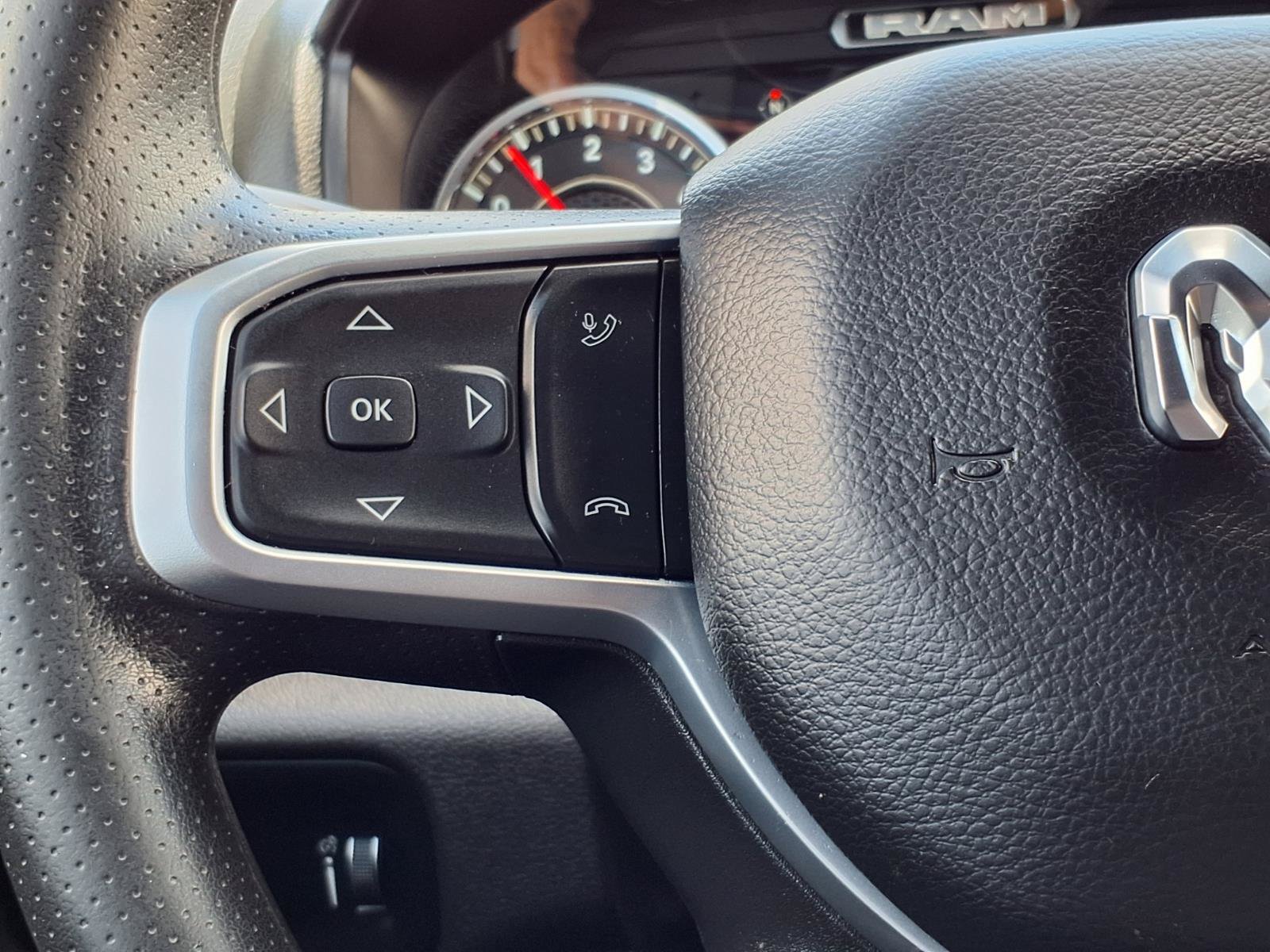 Used 2025 RAM 1500 Warlock AWD/4WD image 19