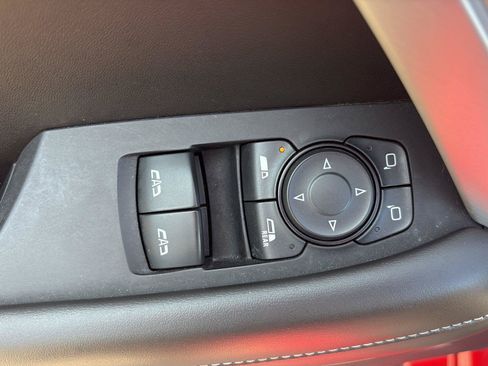 Used 2017 Chevrolet Camaro LT RWD image 30