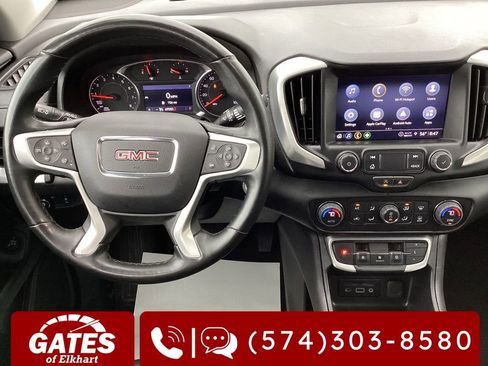 Used 2024 GMC Terrain SLT AWD/4WD image 18