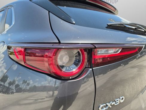 Used 2021 MAZDA CX-30 FWD 2.5 S w/ Select Package image 32