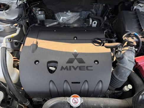 Used 2021 Mitsubishi Outlander Sport SE FWD image 30