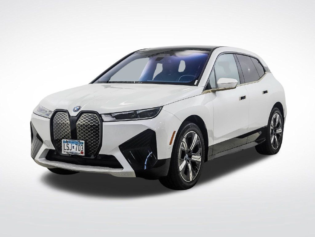 Certified 2024 BMW iX xDrive50 w/ Premium Package AWD/4WD image 1