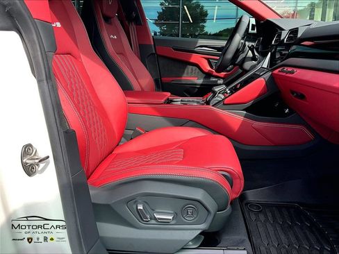 Used 2024 Lamborghini Urus S AWD/4WD image 8