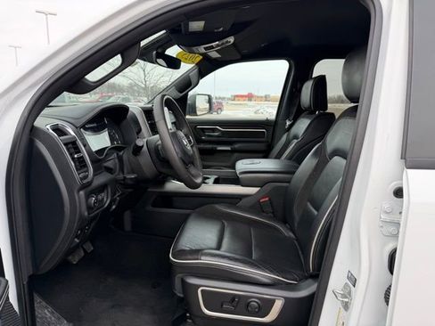 Used 2025 RAM 1500 Laramie image 14