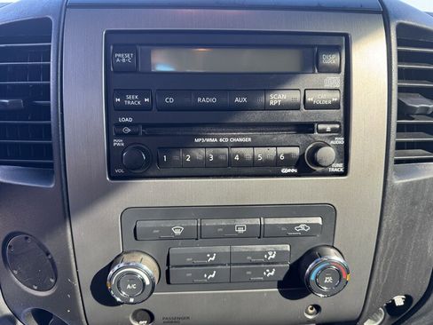 Used 2012 Nissan Titan SV image 9