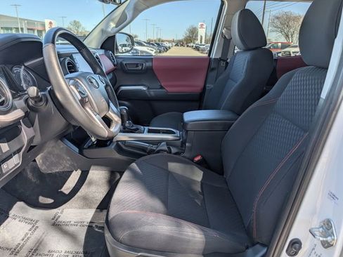 Used 2022 Toyota Tacoma SR5 image 25