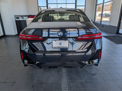 New 2026 BMW 540i xDrive 540i xDrive w/ M Sport Package image 3