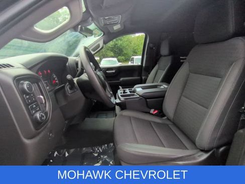 Used 2022 Chevrolet Silverado 1500 Custom Trail Boss AWD/4WD image 19
