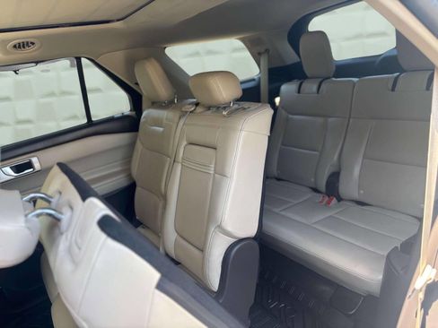 Used 2021 Ford Explorer Platinum w/ Equipment Group 601A image 25