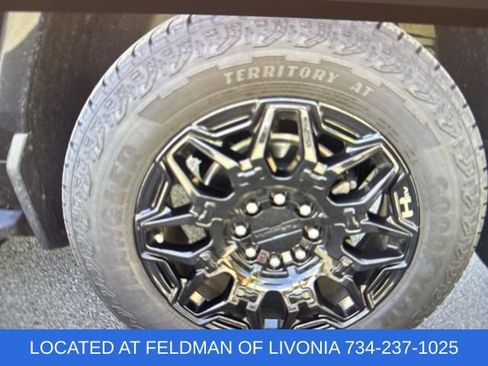 Used 2024 GMC Hummer EV 2X w/ LPO, Sport Package AWD/4WD image 5