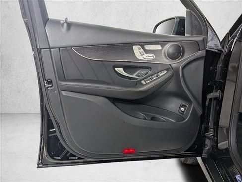 Used 2022 Mercedes-Benz GLC 300 image 13